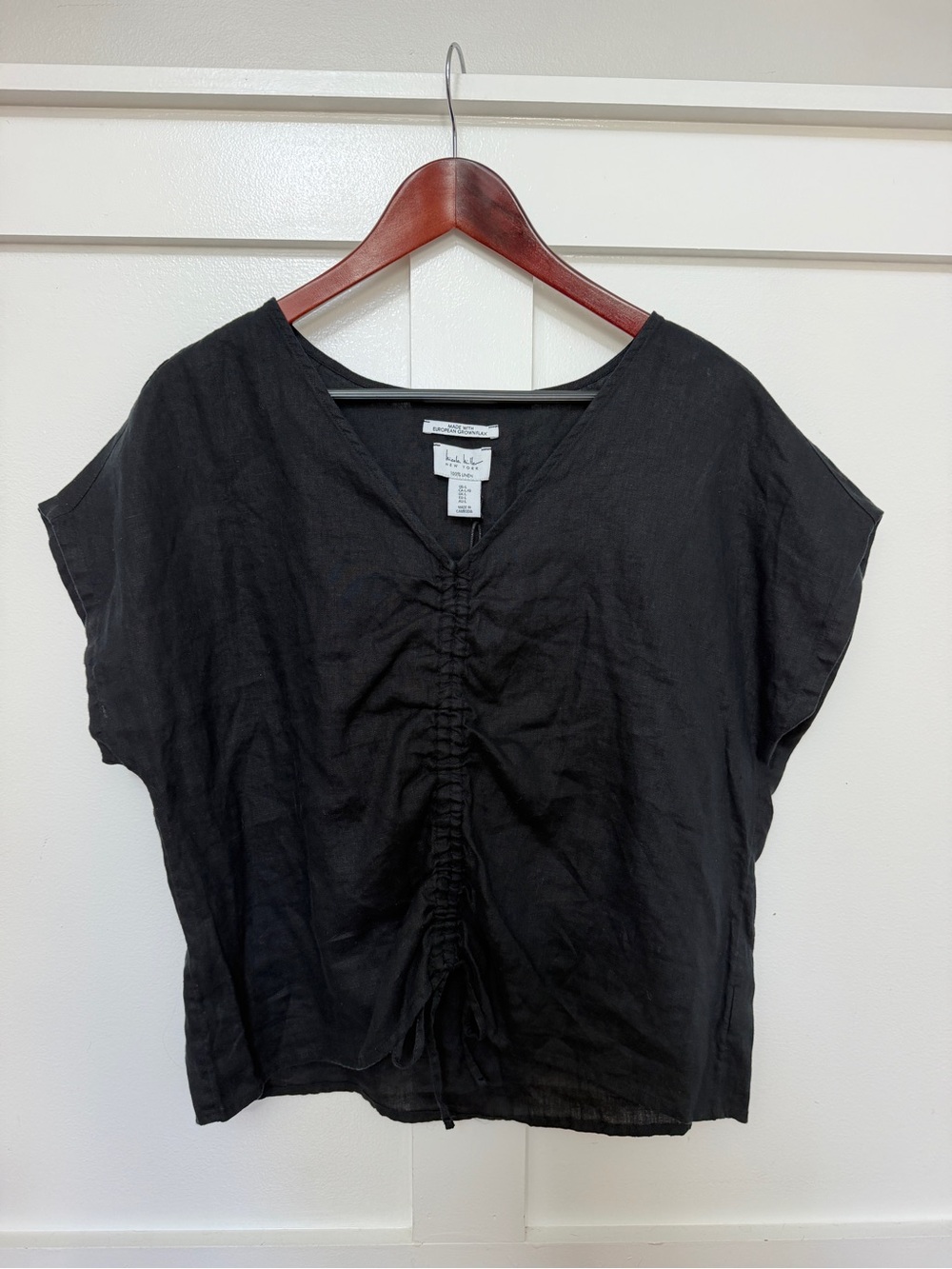 NWT 100% Linen Black Ruched Front V-Neck Women's Top